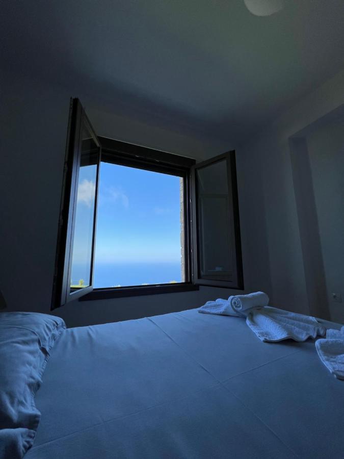 Ville Con Vista Drymon Bagian luar foto